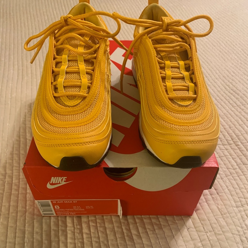 Women’s Nike Air Max 97